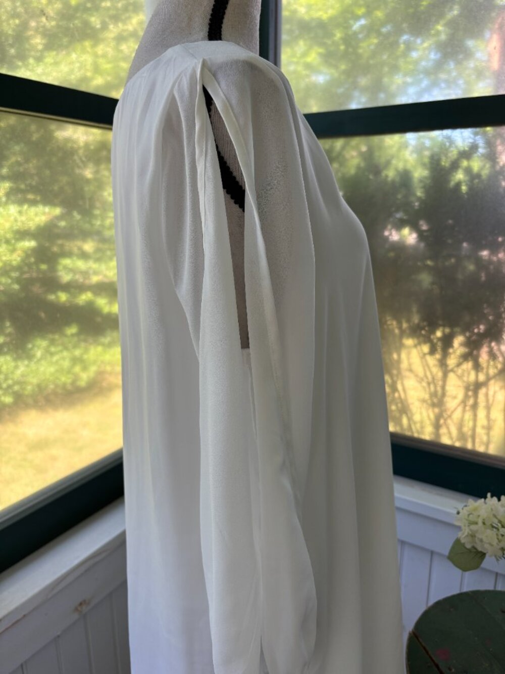 Lulus White Long Sleeve Shift Dress Medium Like New - Picture 2 of 6